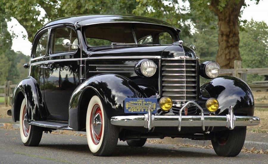  Oldsmobile F7 2Dr Trunkback 1937 года  (фото 16 из 16)